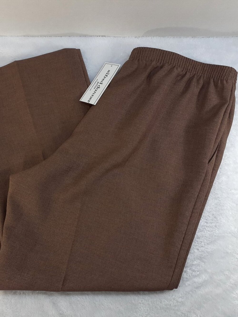Alfred Dunner Pants Womens 16P Taupe Pull On Classic Fit Proportioned Short NWT